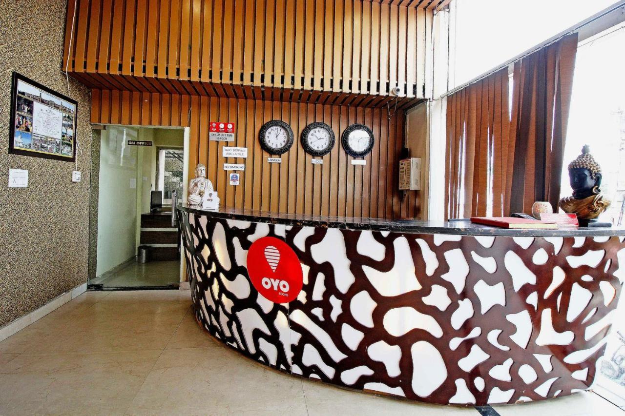 Oyo 4964 Golden Oyster Suites Dehradún Kültér fotó
